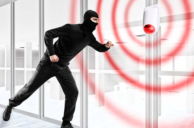 burglar tripping intrusion alarm at st louis business